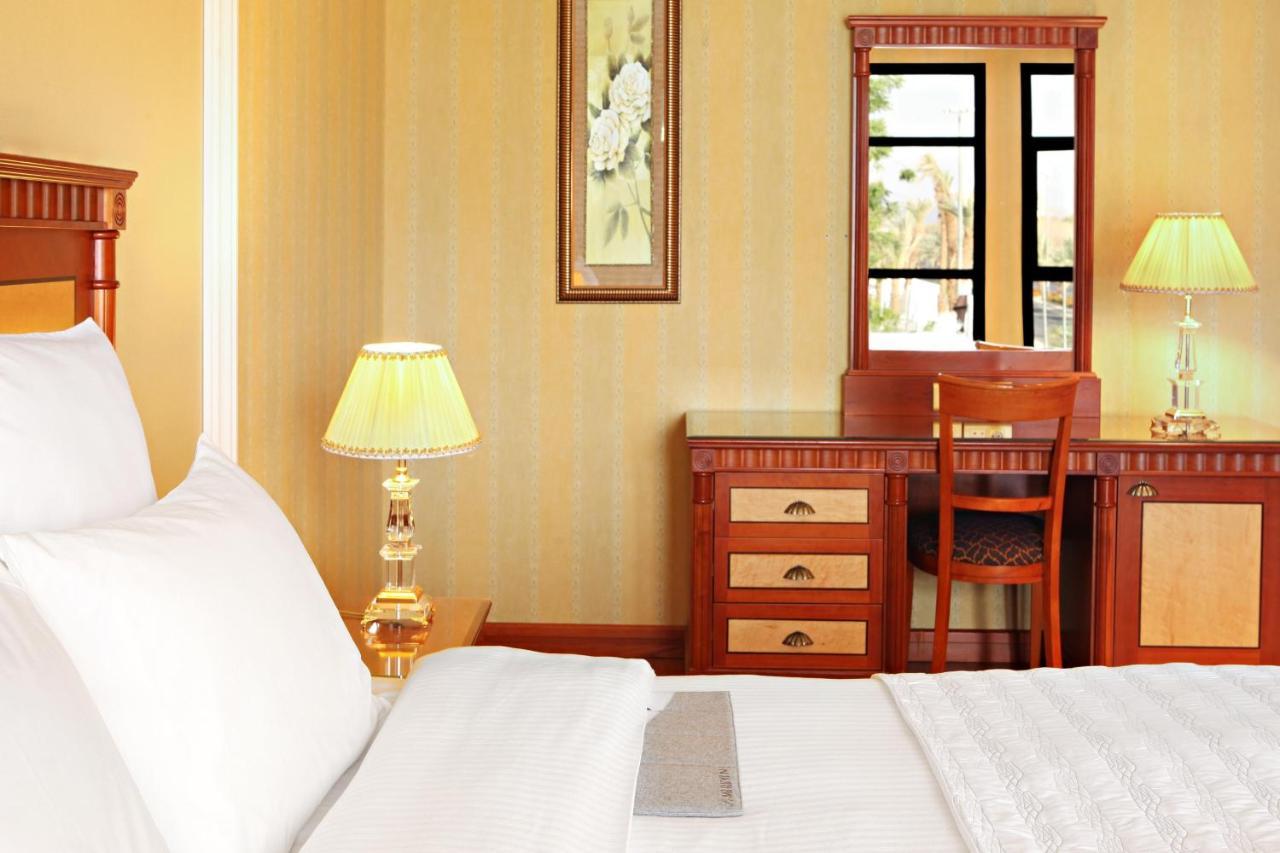 Le Meridien אל-מדינה מראה חיצוני תמונה A room at the hotel