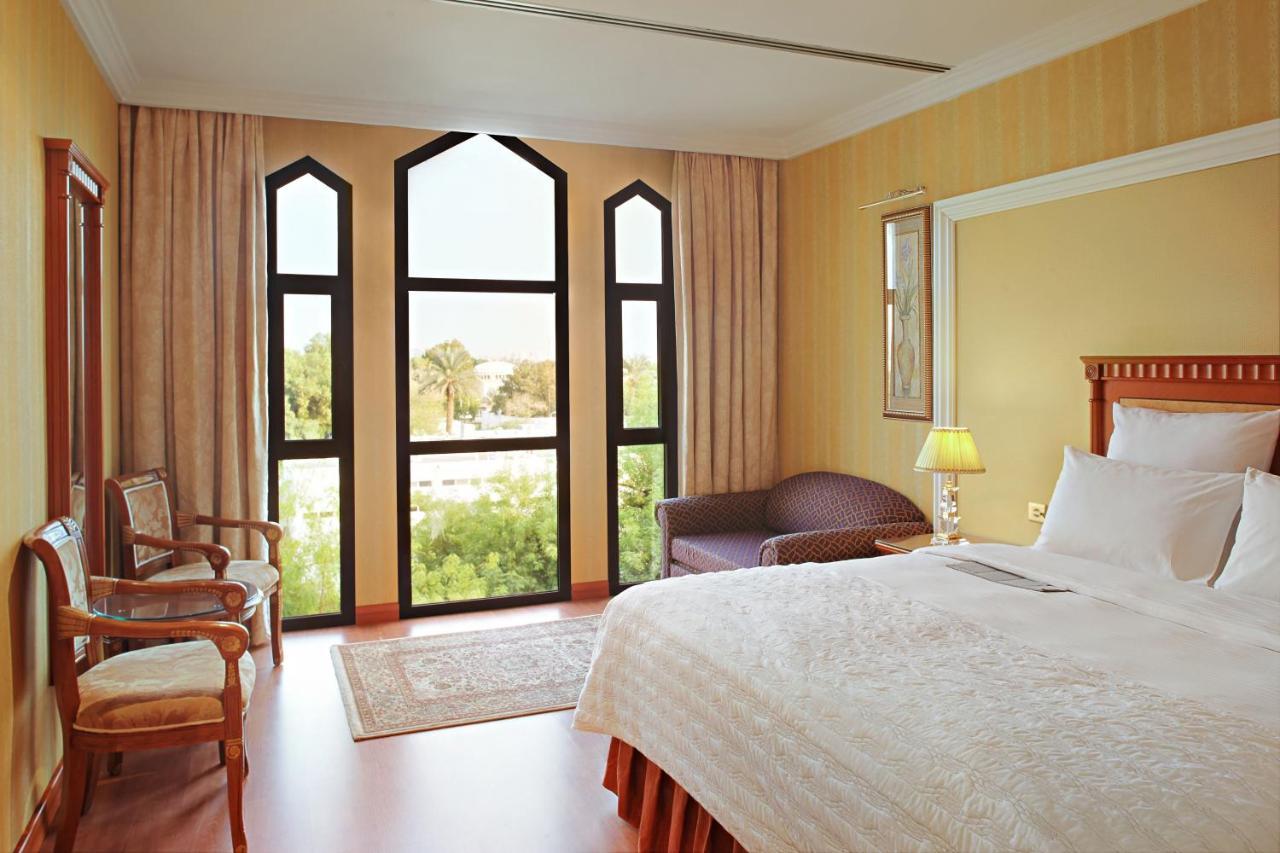 Le Meridien אל-מדינה מראה חיצוני תמונה A room at the hotel