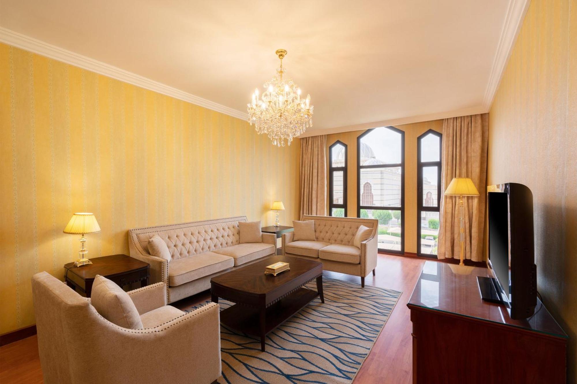 Le Meridien אל-מדינה מראה חיצוני תמונה Living room